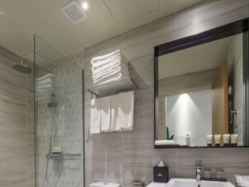 Hotel 28 Bahari George Town Esterno foto